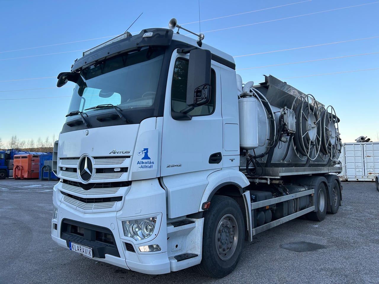 Mercedes-Benz 2542 - Čistič odpadových jam: obrázek 1 Mercedes-Benz 2542 - Čistič odpadových jam: obrázek 1