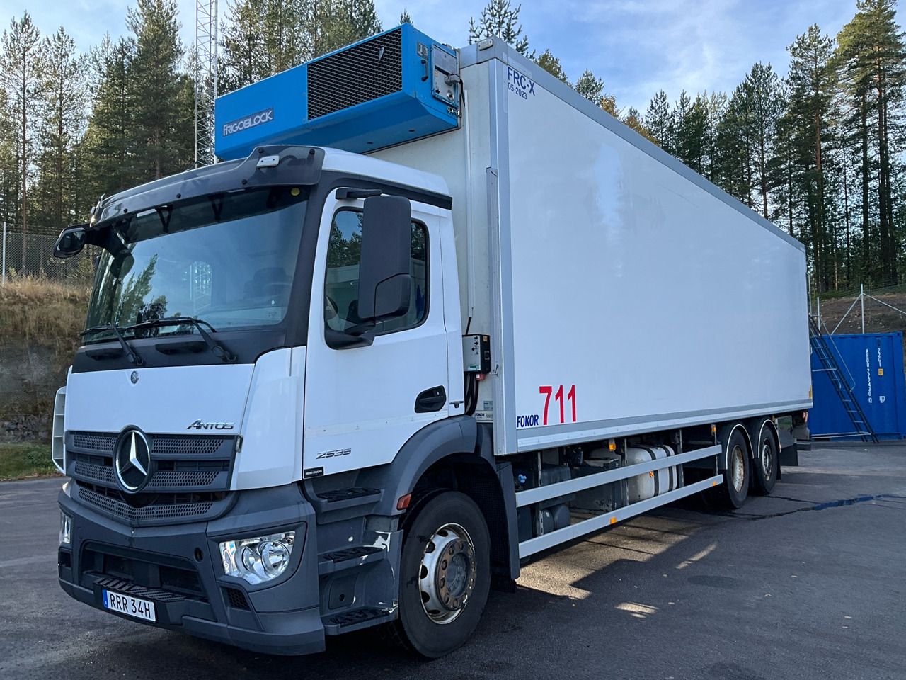 Mercedes-Benz Antos 2535 - Chladírenský nákladní automobil: obrázek 1 Mercedes-Benz Antos 2535 - Chladírenský nákladní automobil: obrázek 1