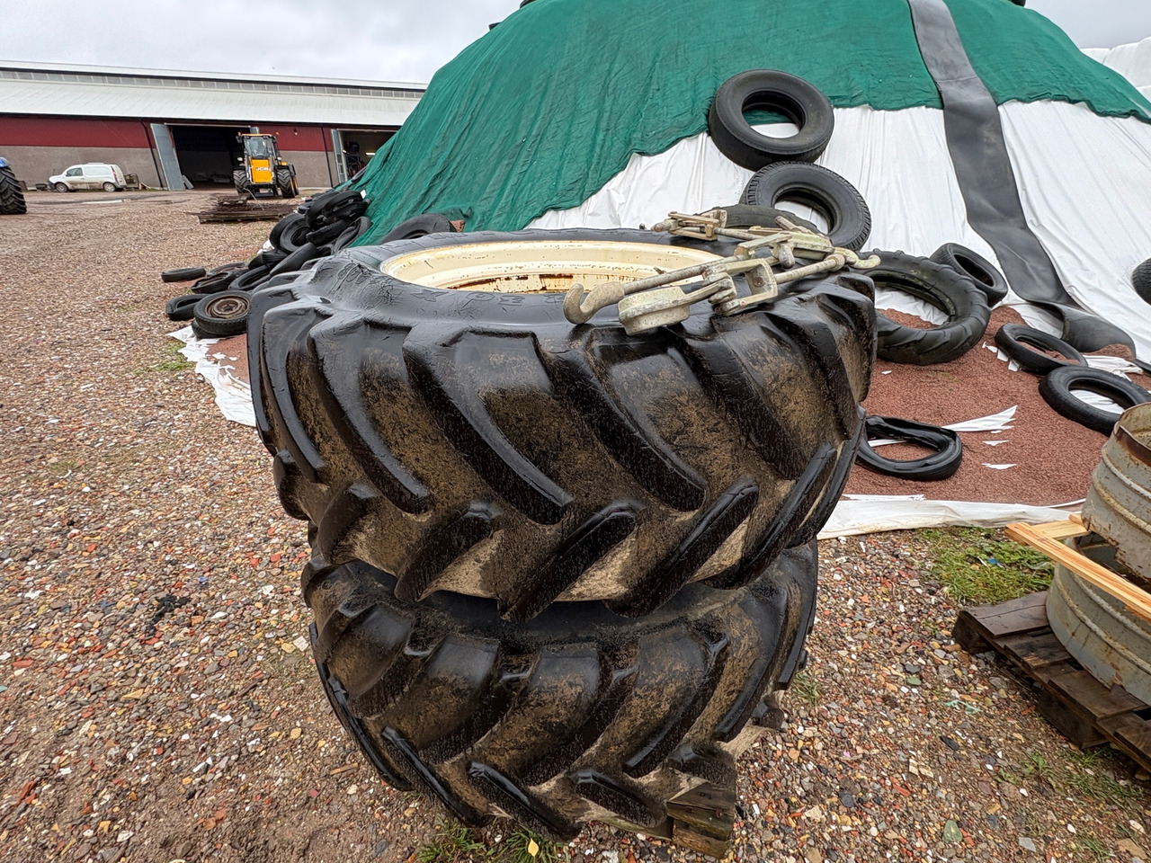 Michelin XM 108 - Pneumatiky pro Zemědělská technika: obrázek 1 Michelin XM 108 - Pneumatiky pro Zemědělská technika: obrázek 1