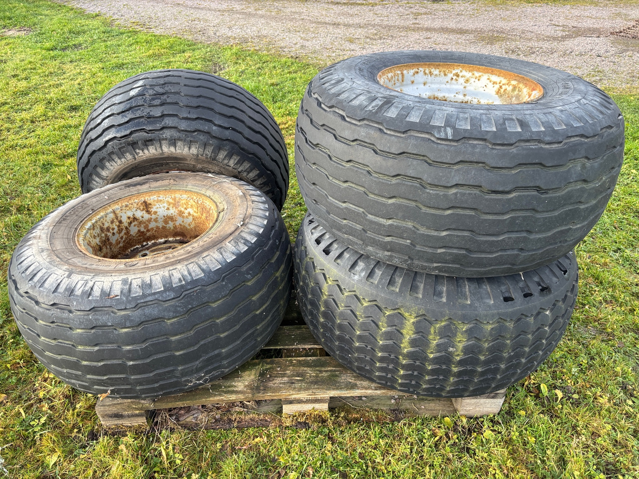 Nokia Tractor Trailer 400/60-15.5 - Pneumatiky pro Zemědělská technika: obrázek 1 Nokia Tractor Trailer 400/60-15.5 - Pneumatiky pro Zemědělská technika: obrázek 1