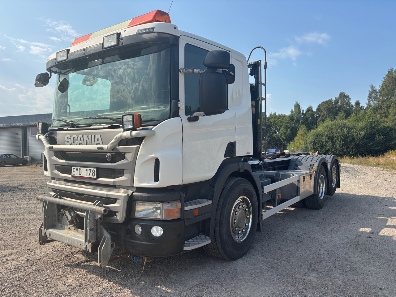 Scania P400 - Hákový nosič kontejnerů: obrázek 1 Scania P400 - Hákový nosič kontejnerů: obrázek 1
