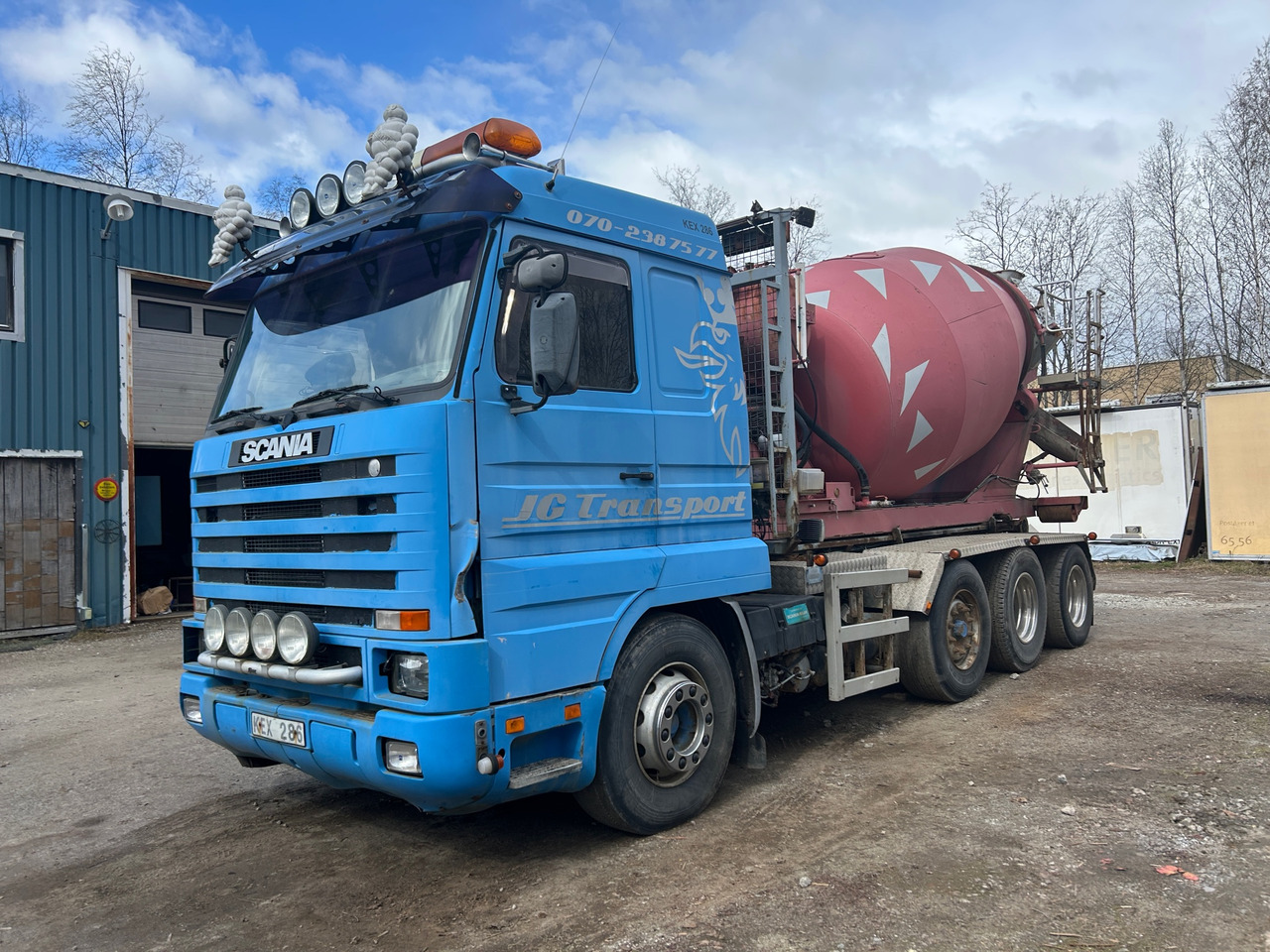 Scania R143HL6W2L42046 - Hákový nosič kontejnerů: obrázek 1 Scania R143HL6W2L42046 - Hákový nosič kontejnerů: obrázek 1