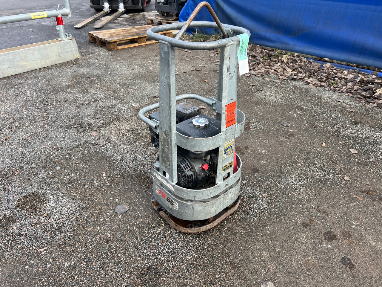 Swepac FR85 - Vibrační deska: obrázek 1 Swepac FR85 - Vibrační deska: obrázek 1