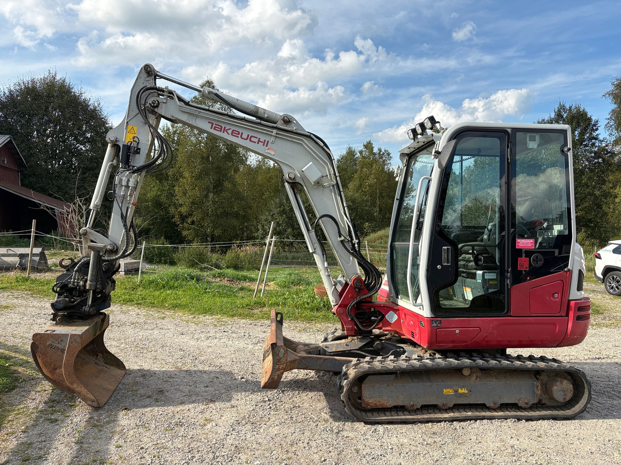 Takeuchi TB240 - Rýpadlo: obrázek 1 Takeuchi TB240 - Rýpadlo: obrázek 1