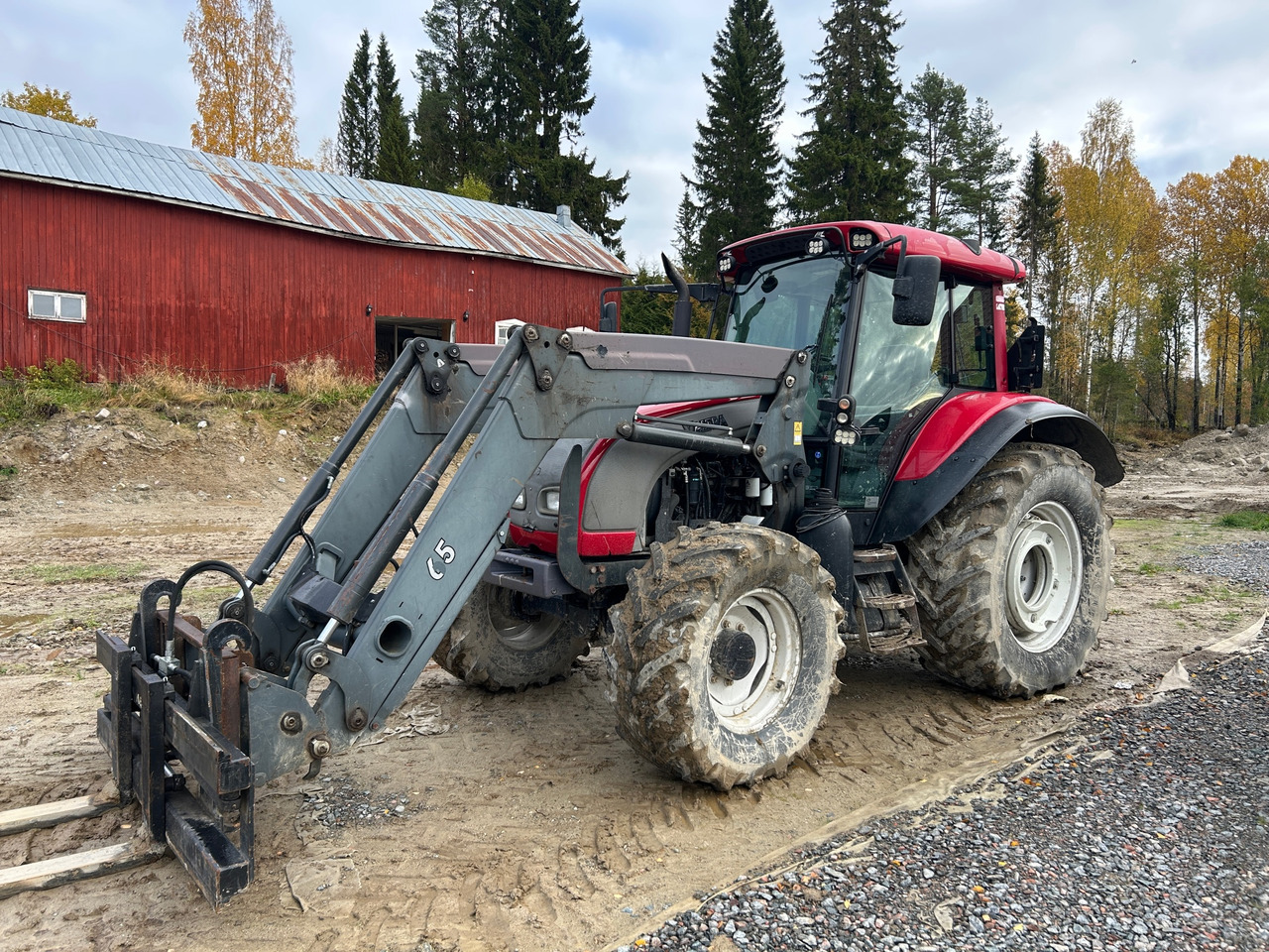 Valtra C130 - Traktor: obrázek 1 Valtra C130 - Traktor: obrázek 1