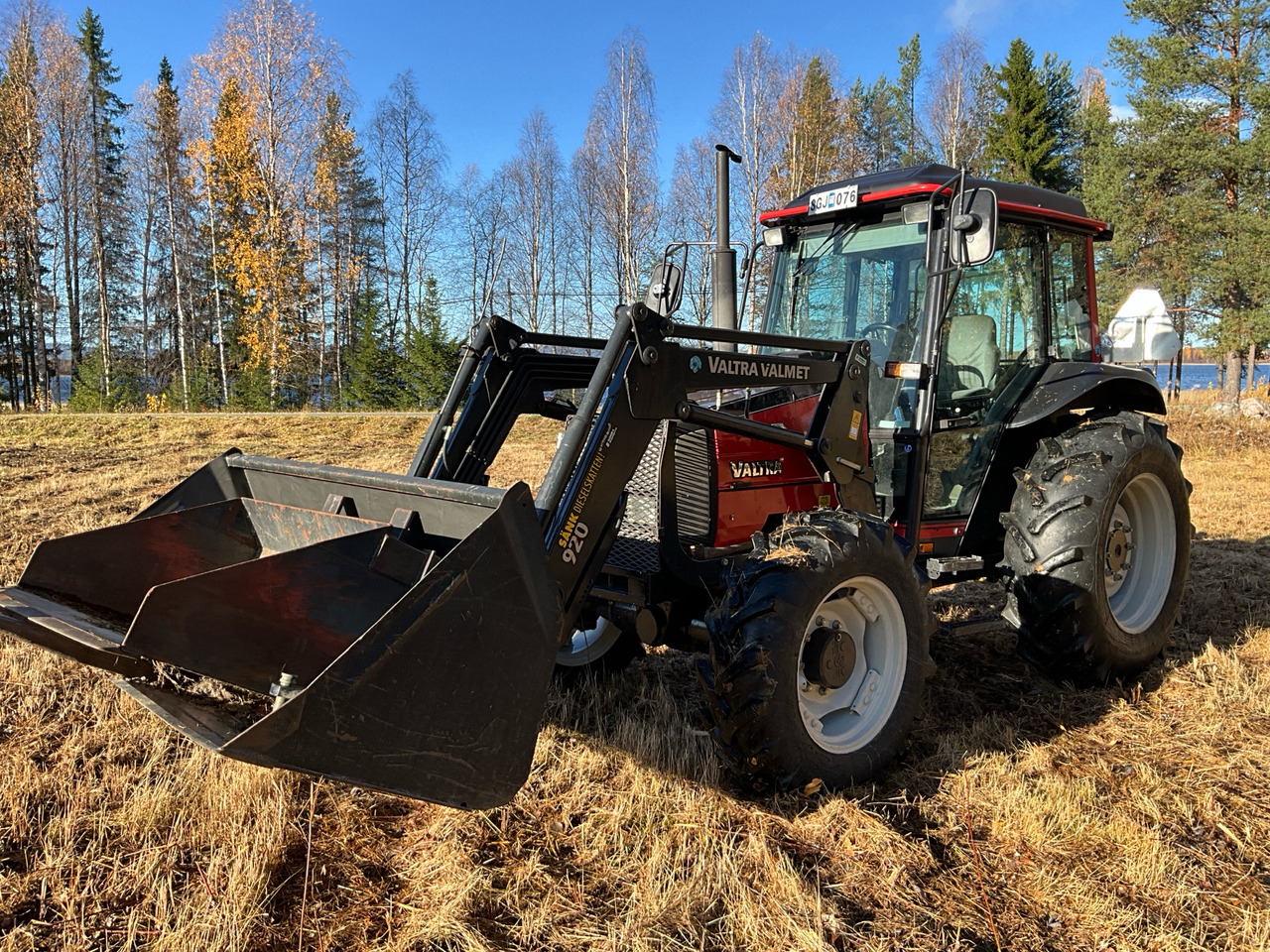 Valtra Valmet 600-4 - Traktor: obrázek 1 Valtra Valmet 600-4 - Traktor: obrázek 1