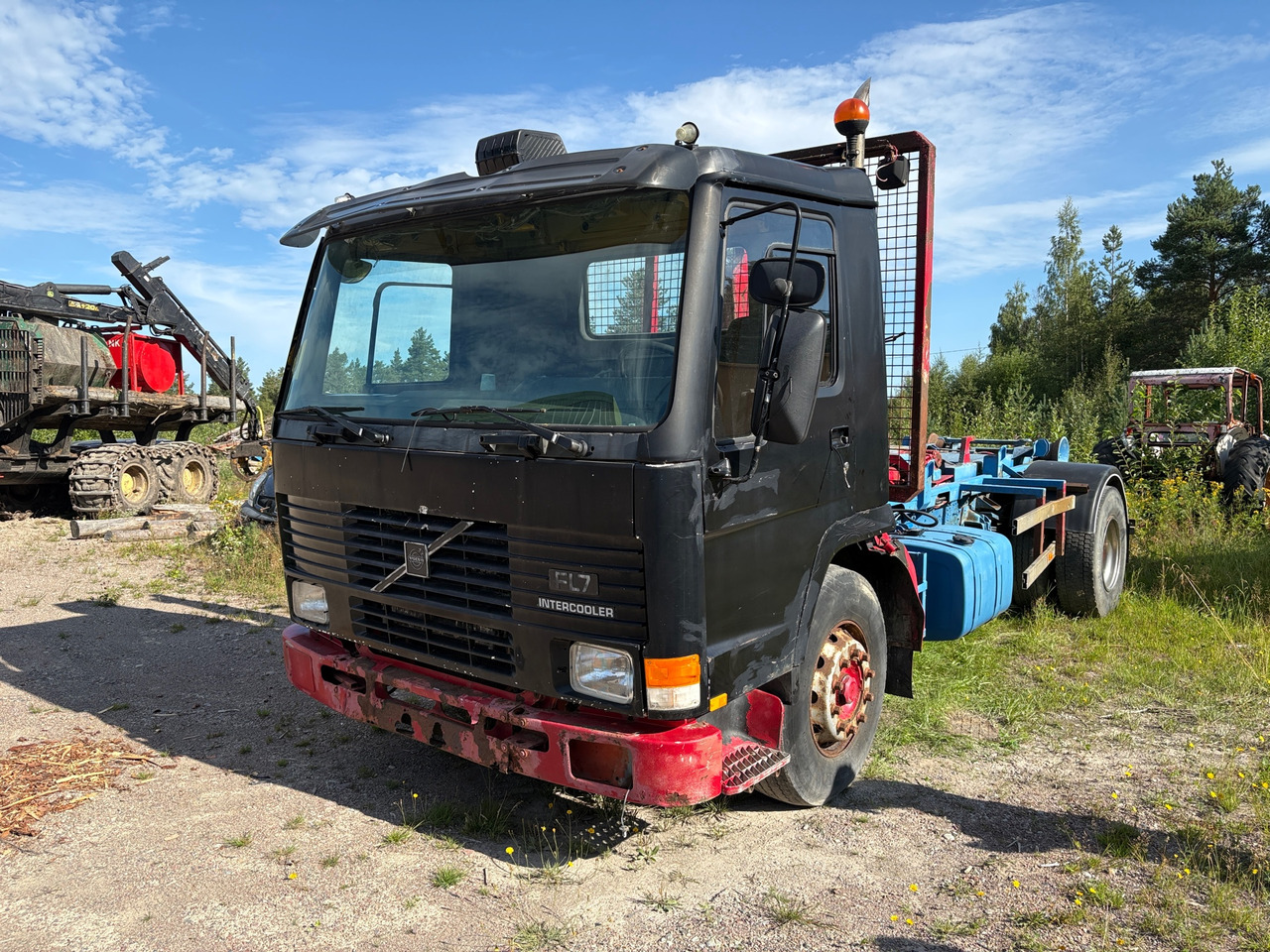 Volvo FL7 - Hákový nosič kontejnerů: obrázek 1 Volvo FL7 - Hákový nosič kontejnerů: obrázek 1