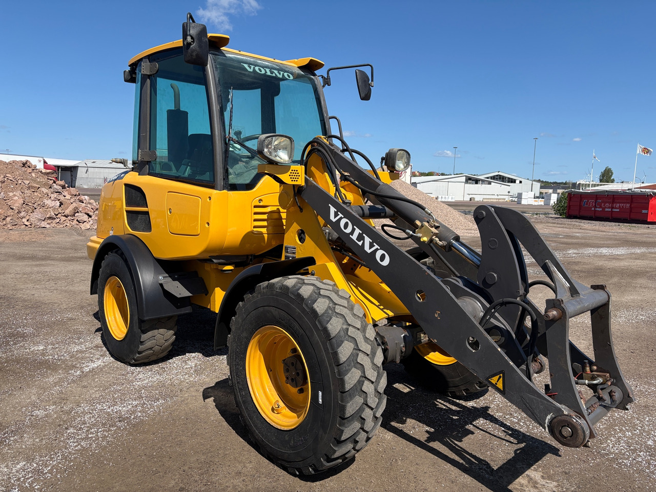 Volvo L25F - Kolový nakladač: obrázek 1 Volvo L25F - Kolový nakladač: obrázek 1