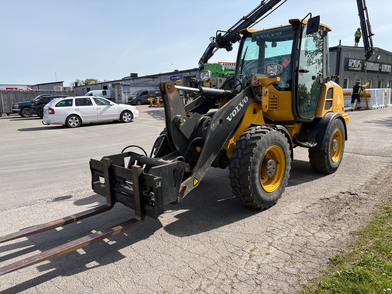 Volvo L28F - Kolový nakladač: obrázek 1 Volvo L28F - Kolový nakladač: obrázek 1