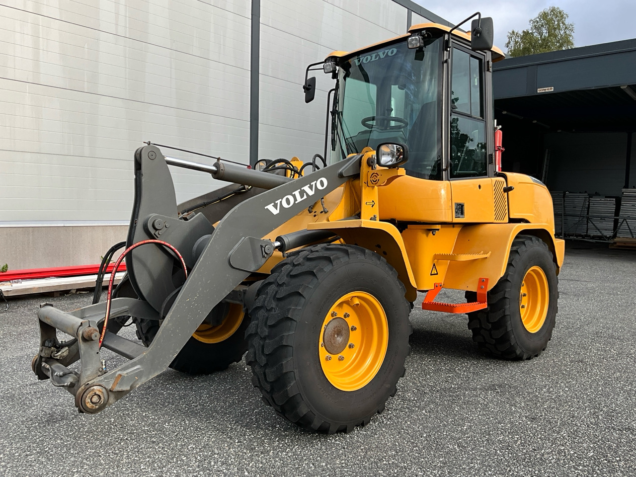 Volvo L35G - Kolový nakladač: obrázek 1 Volvo L35G - Kolový nakladač: obrázek 1