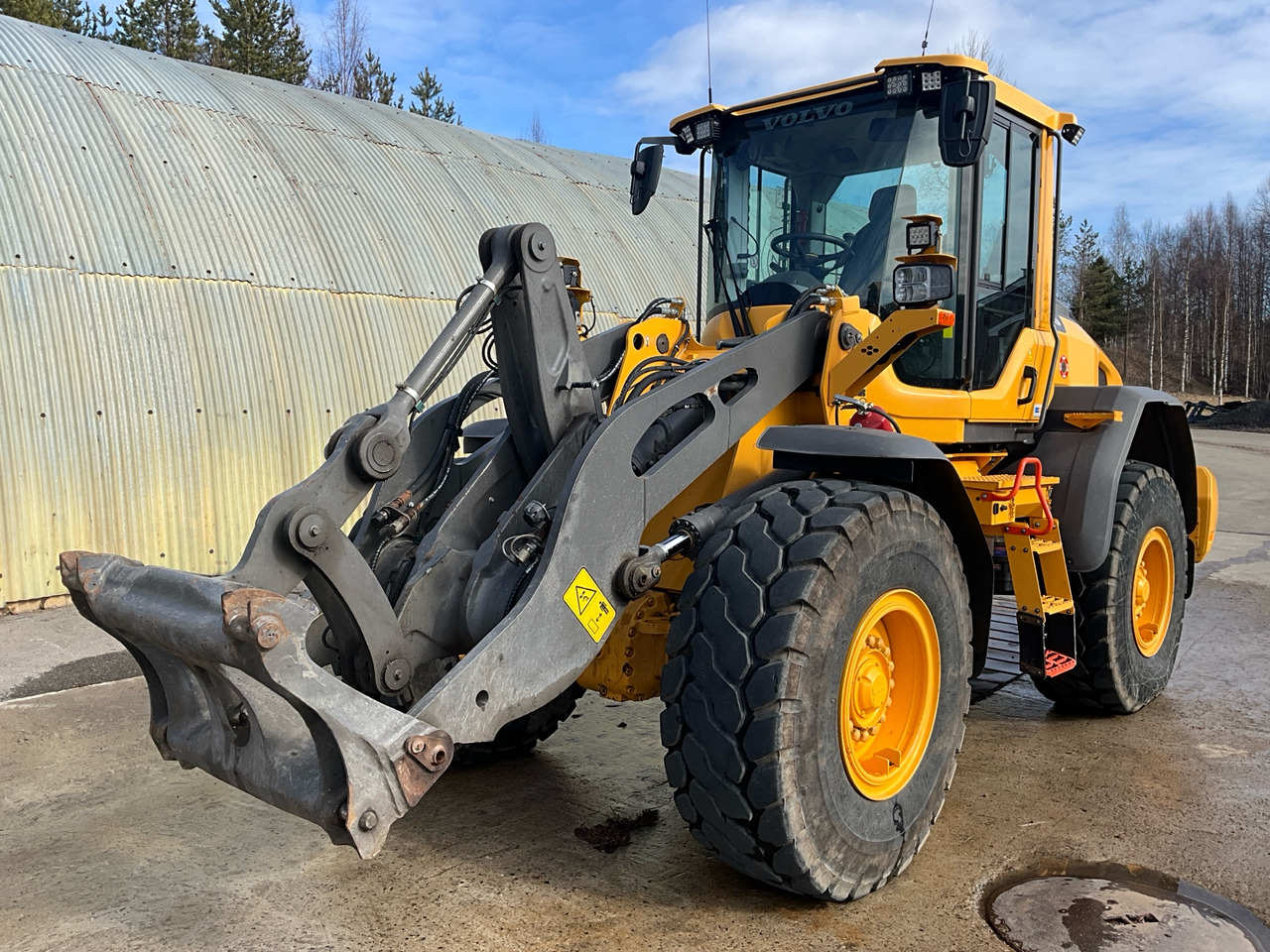 Volvo L70H - Kolový nakladač: obrázek 1 Volvo L70H - Kolový nakladač: obrázek 1