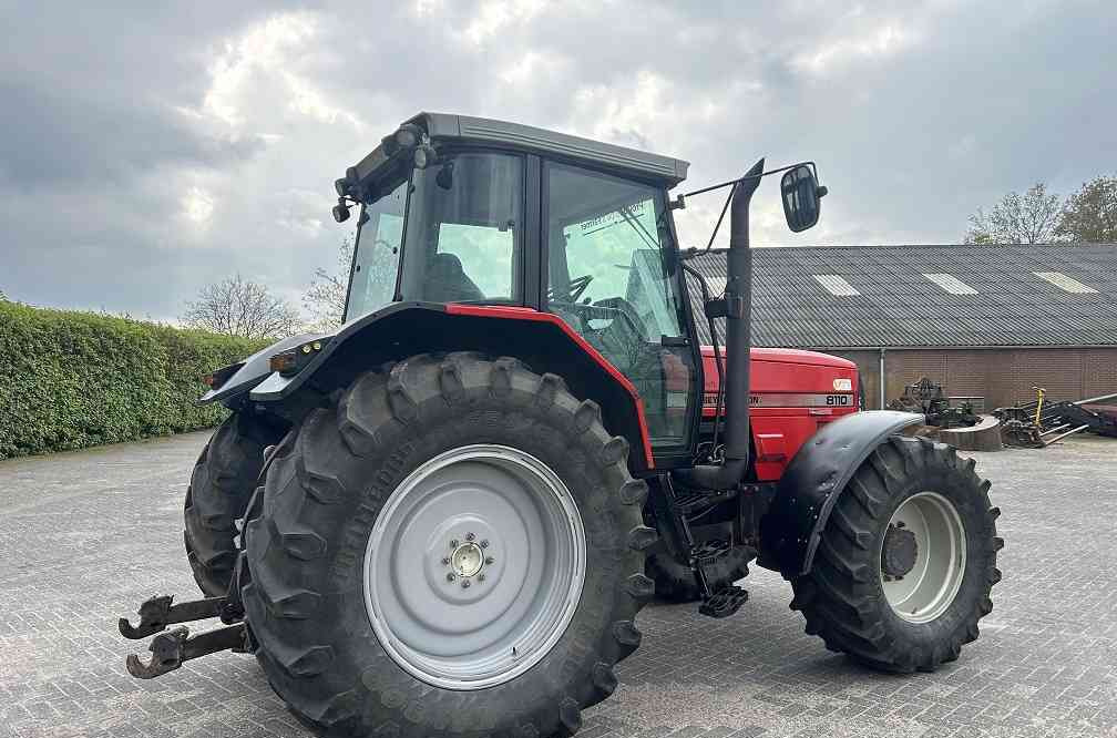 Massey Ferguson 8110 dynashift - Traktor: obrázek 4 Massey Ferguson 8110 dynashift - Traktor: obrázek 4
