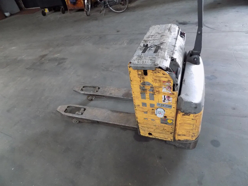 Atlet electrick lift choice off 3 pieces accu - Elektrický vysokozdvižný vozík: obrázek 4 Atlet electrick lift choice off 3 pieces accu - Elektrický vysokozdvižný vozík: obrázek 4