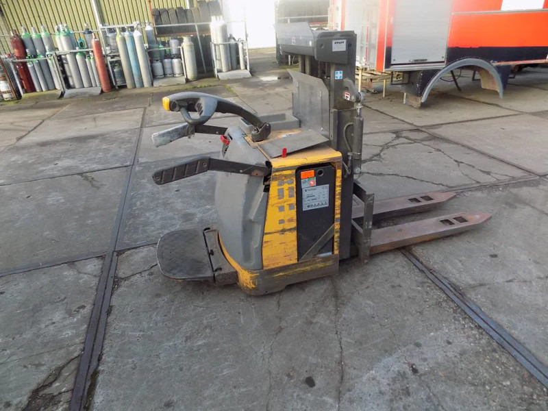 Atlet electrische heftruck 1.5 ton CHOICE OFF 3 PIECES 1.5 ton - Vysokozdvižný vozík: obrázek 1 Atlet electrische heftruck 1.5 ton CHOICE OFF 3 PIECES 1.5 ton - Vysokozdvižný vozík: obrázek 1