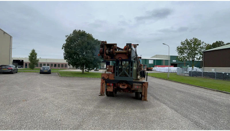 Vrtná souprava Bomag Iveco magirus 160D15 4x4 Bomag B300 Bohrgerat Drilling machine: obrázek 7 Vrtná souprava Bomag Iveco magirus 160D15 4x4 Bomag B300 Bohrgerat Drilling machine: obrázek 7