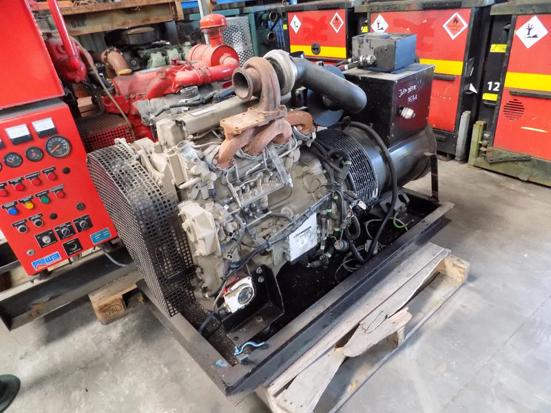 John Deere aggregaat 105 kva - Elektrický generátor: obrázek 2 John Deere aggregaat 105 kva - Elektrický generátor: obrázek 2