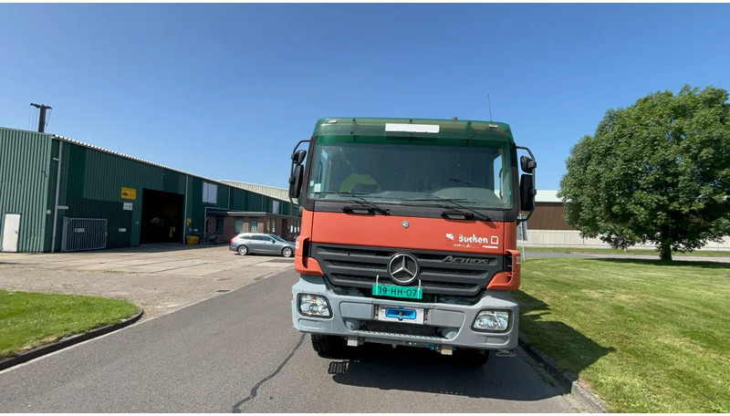 Mercedes-Benz Actros 4141 Mercedes 4141 8x4 full steel INOX tank - Čistič odpadových jam: obrázek 3 Mercedes-Benz Actros 4141 Mercedes 4141 8x4 full steel INOX tank - Čistič odpadových jam: obrázek 3