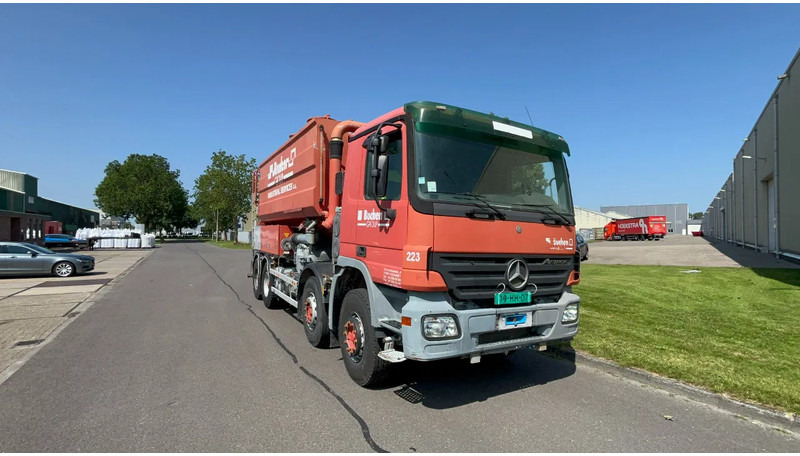 Mercedes-Benz Actros 4141 Mercedes 4141 8x4 full steel INOX tank - Čistič odpadových jam: obrázek 4 Mercedes-Benz Actros 4141 Mercedes 4141 8x4 full steel INOX tank - Čistič odpadových jam: obrázek 4