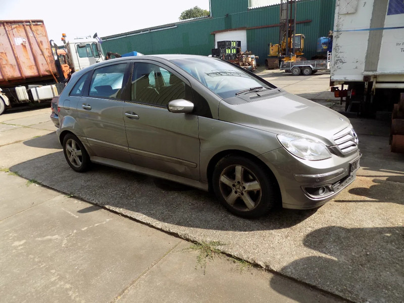 Mercedes-Benz B-Klasse 200 CDI - Osobní auto: obrázek 3 Mercedes-Benz B-Klasse 200 CDI - Osobní auto: obrázek 3