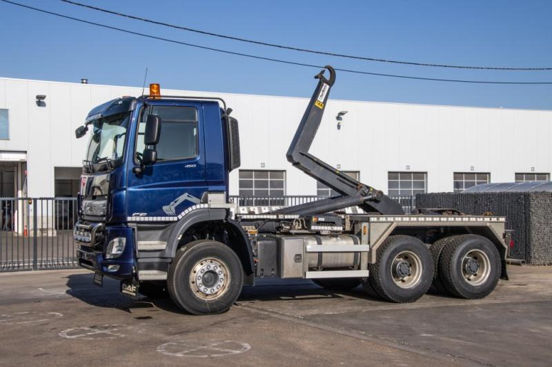 DAF CF 450+E6+INTARDER - Hákový nosič kontejnerů: obrázek 1 DAF CF 450+E6+INTARDER - Hákový nosič kontejnerů: obrázek 1