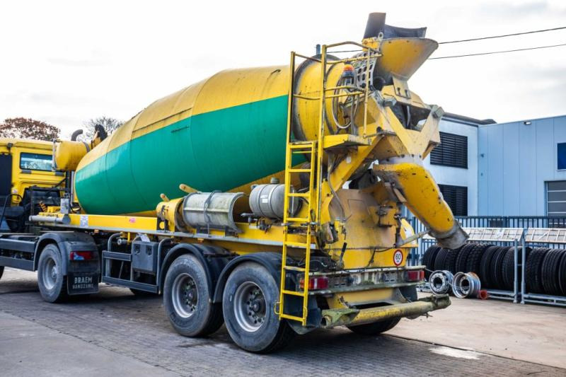 DE BUF BETON MIXER/MISCHER/MALAXEUR12M³ - Návěs domíchávač: obrázek 4 DE BUF BETON MIXER/MISCHER/MALAXEUR12M³ - Návěs domíchávač: obrázek 4