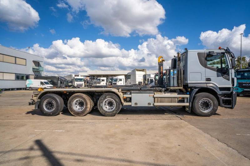 Iveco X-WAY 460 - Hákový nosič kontejnerů: obrázek 3 Iveco X-WAY 460 - Hákový nosič kontejnerů: obrázek 3
