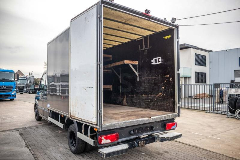 Furgon MAN TGE 5.180 - 134 000 KM: obrázek 10 Furgon MAN TGE 5.180 - 134 000 KM: obrázek 10