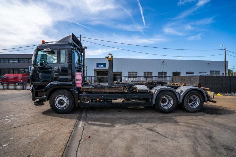 MAN TGS 26.440 BL - 6X4 - Hákový nosič kontejnerů: obrázek 3 MAN TGS 26.440 BL - 6X4 - Hákový nosič kontejnerů: obrázek 3