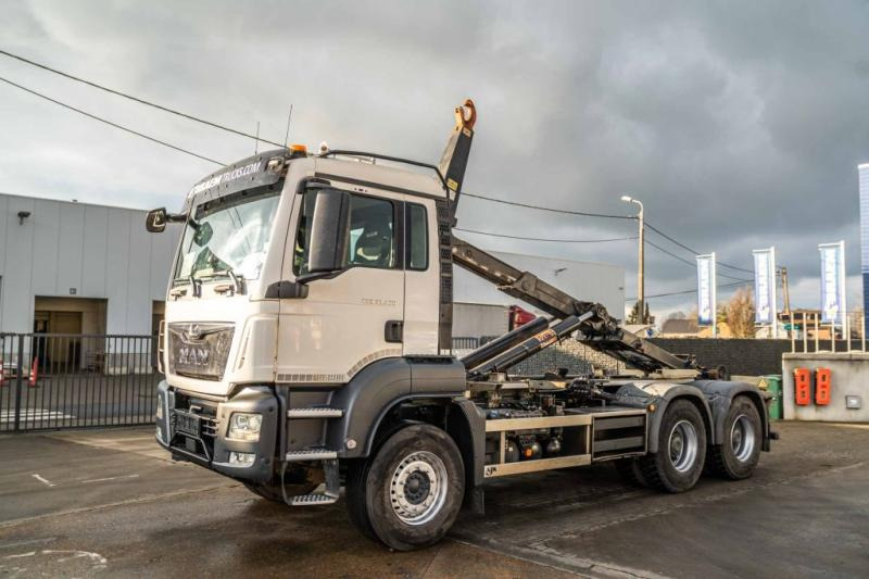 MAN TGS 33.470 BL -6X4 - Hákový nosič kontejnerů: obrázek 1 MAN TGS 33.470 BL -6X4 - Hákový nosič kontejnerů: obrázek 1