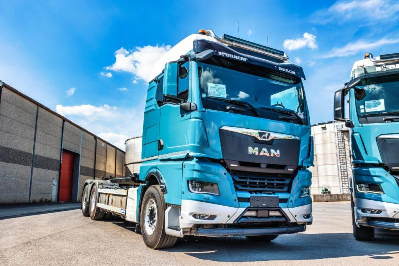 MAN TGX 26.510 6x2-4 LL + AJK - Hákový nosič kontejnerů: obrázek 1 MAN TGX 26.510 6x2-4 LL + AJK - Hákový nosič kontejnerů: obrázek 1