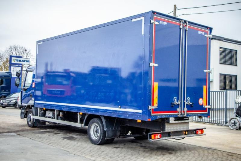 Renault D210-12T-E6 - 50000 KM - Skříňový nákladní auto: obrázek 4 Renault D210-12T-E6 - 50000 KM - Skříňový nákladní auto: obrázek 4