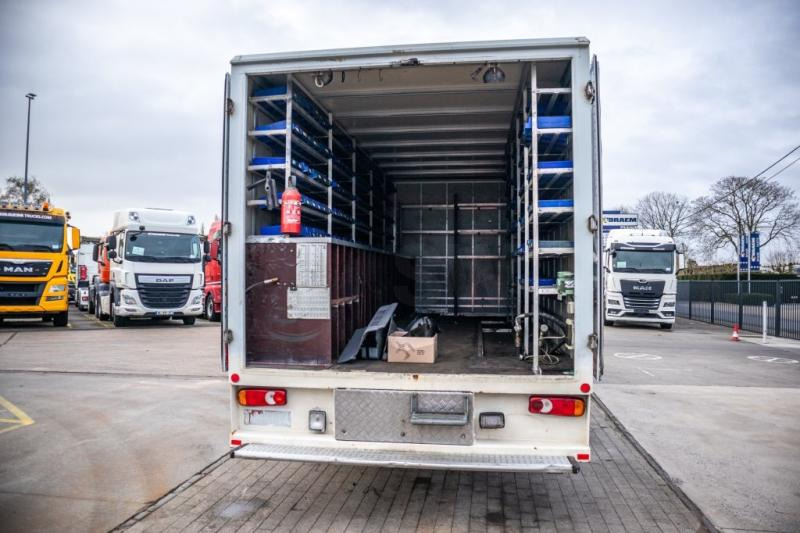 Renault MIDLUM 180 DCI (8.5t) - Skříňový nákladní auto: obrázek 5 Renault MIDLUM 180 DCI (8.5t) - Skříňový nákladní auto: obrázek 5
