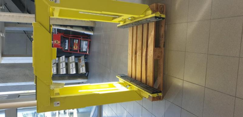 TIZMAR PIBR - HYDR. GRIJPER 2500 KG - Čelisti na balíky: obrázek 1 TIZMAR PIBR - HYDR. GRIJPER 2500 KG - Čelisti na balíky: obrázek 1