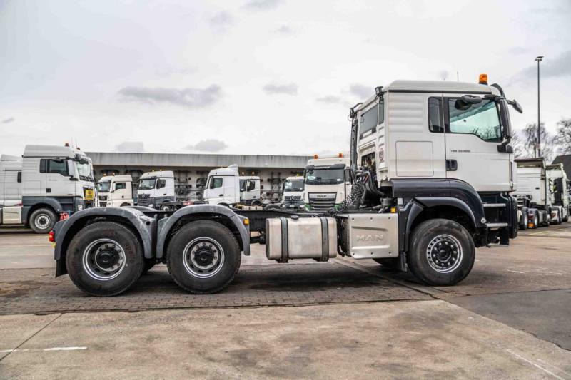 MAN TGS 33.500 BLS+BIG AXLES+KIPHYDR. - Tahač: obrázek 5 MAN TGS 33.500 BLS+BIG AXLES+KIPHYDR. - Tahač: obrázek 5