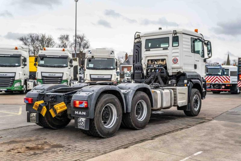 MAN TGS 33.500 BLS+BIG AXLES+KIPHYDR. - Tahač: obrázek 4 MAN TGS 33.500 BLS+BIG AXLES+KIPHYDR. - Tahač: obrázek 4