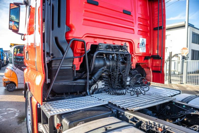 MAN TGX 18.500 XLX LLS - Tahač: obrázek 5 MAN TGX 18.500 XLX LLS - Tahač: obrázek 5