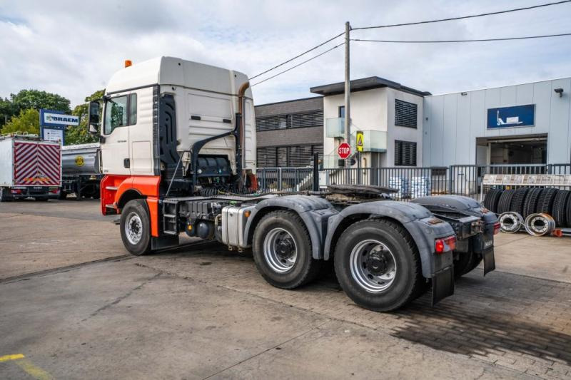 MAN TGX 33.560 XLX BLS+BIG AXLES+INTARDER - Tahač: obrázek 5 MAN TGX 33.560 XLX BLS+BIG AXLES+INTARDER - Tahač: obrázek 5
