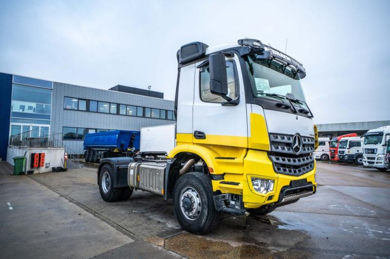 Mercedes AROCS 2045 AS (cardan) - Tahač: obrázek 2 Mercedes AROCS 2045 AS (cardan) - Tahač: obrázek 2
