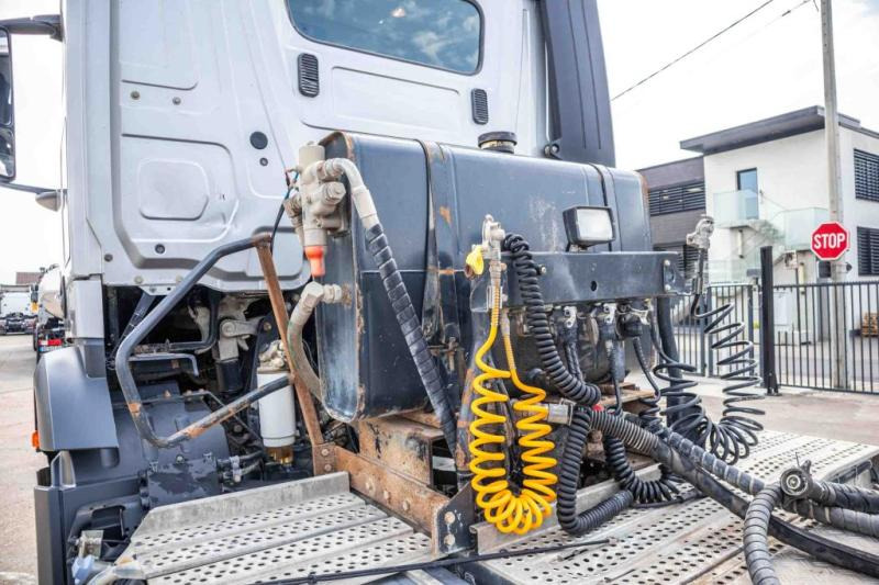Mercedes AROCS 2645 BLS-6X4 - Tahač: obrázek 5 Mercedes AROCS 2645 BLS-6X4 - Tahač: obrázek 5