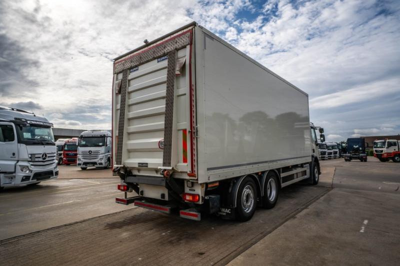 Volvo FE 320 -6X2 +DHOLLANDIA 2.5T- 194.400 KM - Skříňový nákladní auto: obrázek 4 Volvo FE 320 -6X2 +DHOLLANDIA 2.5T- 194.400 KM - Skříňový nákladní auto: obrázek 4