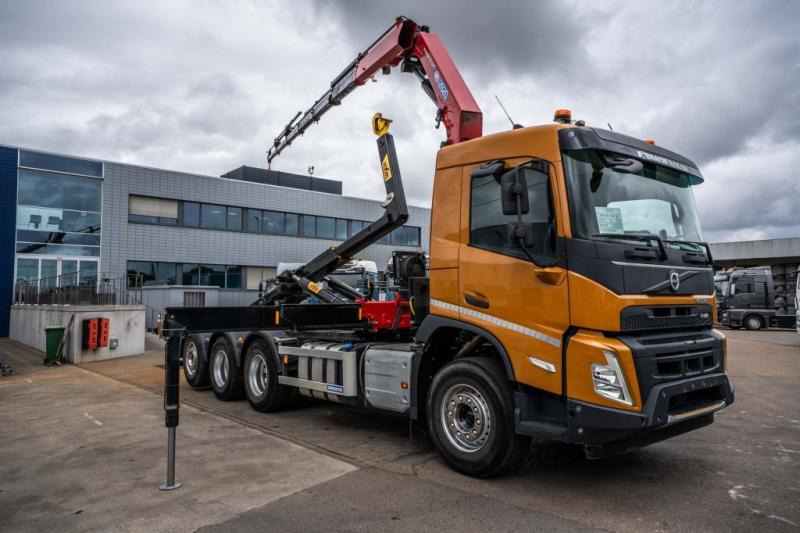 Volvo FMX 430-8x4+HMF 2820/6xhydr. - Hákový nosič kontejnerů, Auto s hydraulickou rukou: obrázek 2 Volvo FMX 430-8x4+HMF 2820/6xhydr. - Hákový nosič kontejnerů, Auto s hydraulickou rukou: obrázek 2