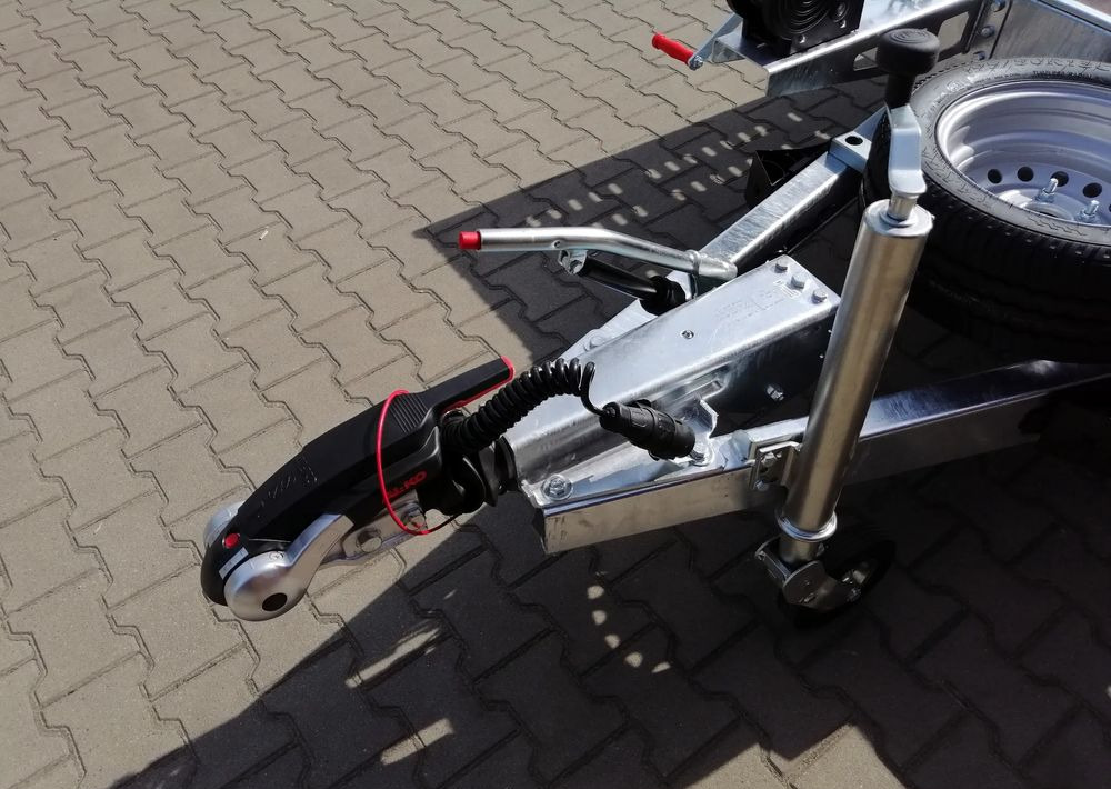 Besttrailers WARIOR (Mars) - Přívěs na přepravu automobilů: obrázek 2 Besttrailers WARIOR (Mars) - Přívěs na přepravu automobilů: obrázek 2