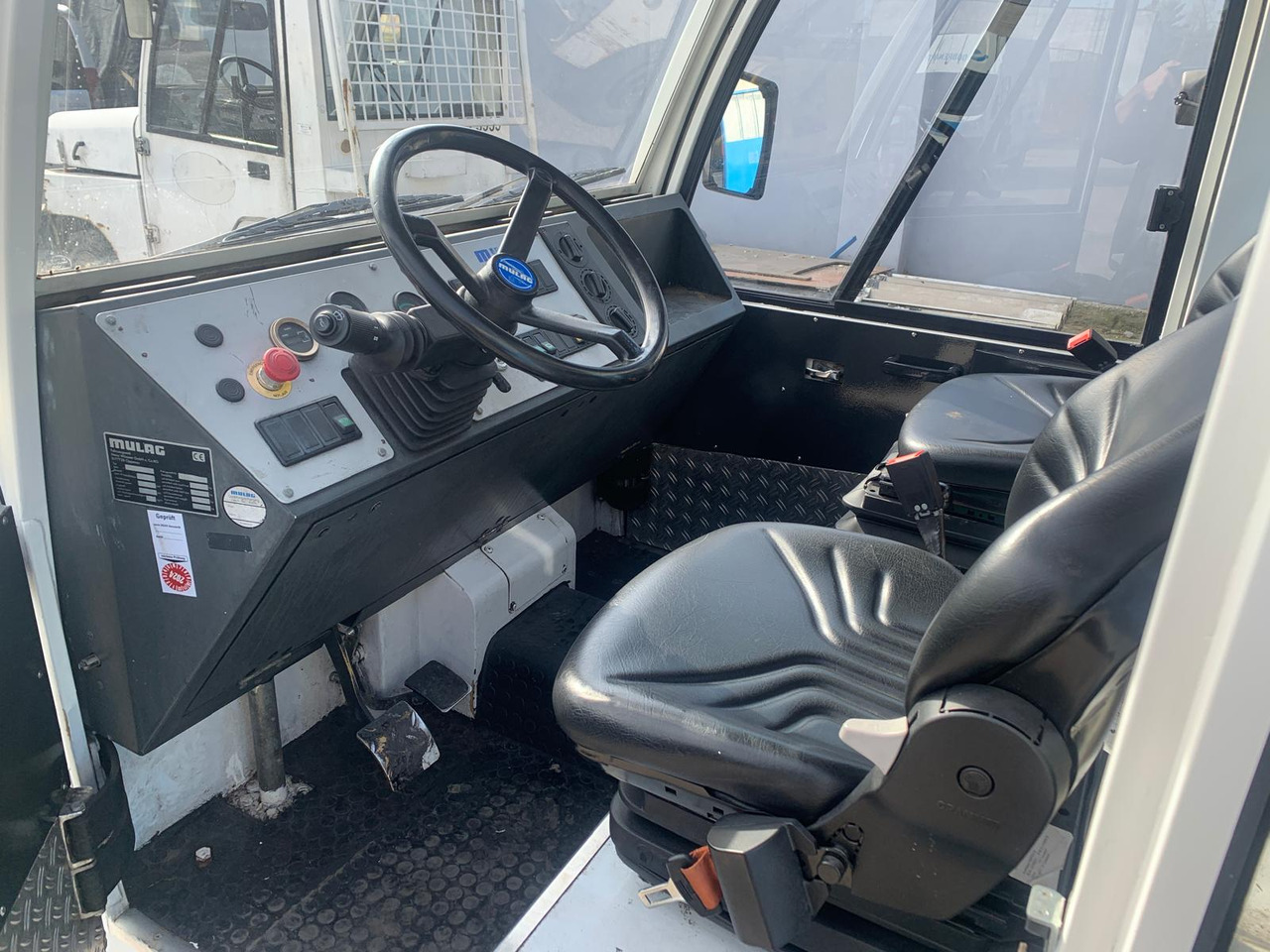 MULAG Comet 3 - Tažný traktor pro zavazadla: obrázek 5 MULAG Comet 3 - Tažný traktor pro zavazadla: obrázek 5