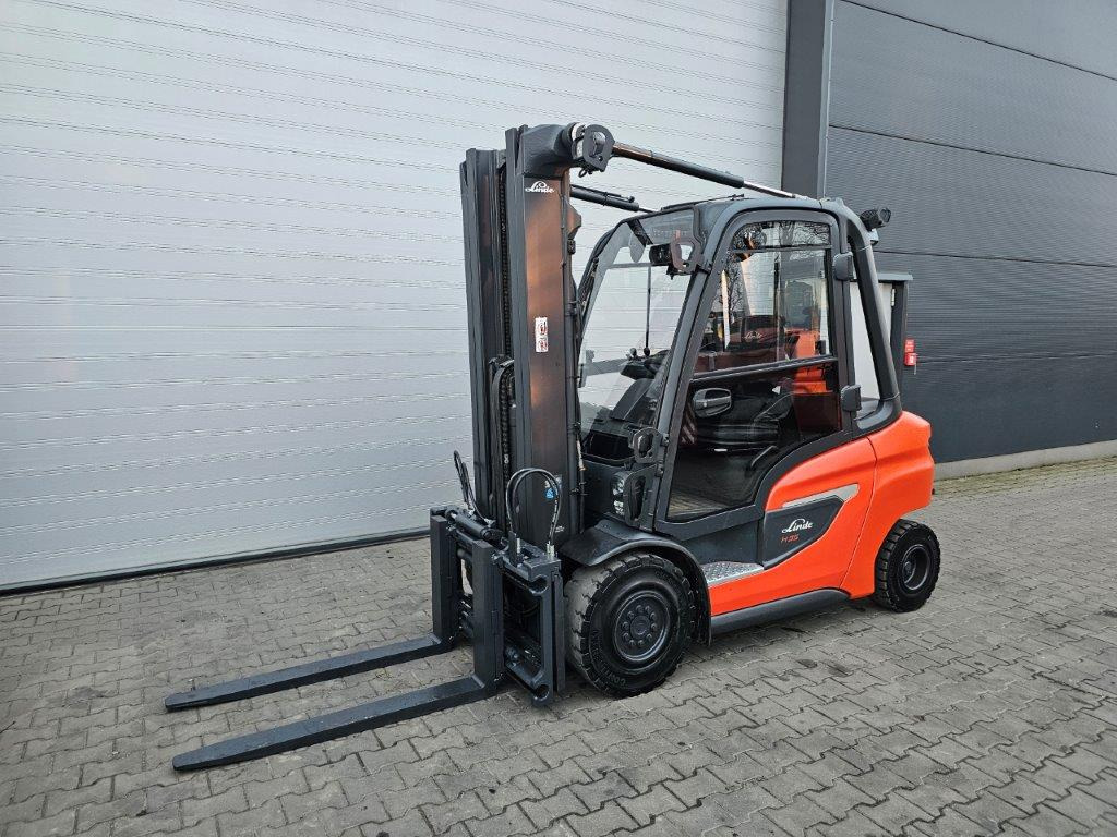 Linde H35D-01 - TRIPLEX - NEU MODEL - Dieselový vysokozdvižný vozík: obrázek 1 Linde H35D-01 - TRIPLEX - NEU MODEL - Dieselový vysokozdvižný vozík: obrázek 1