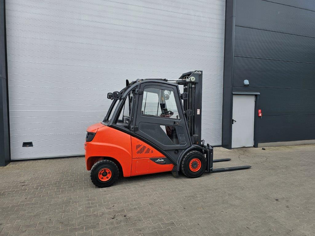Linde H35D-02 - TRIPLEX - Dieselový vysokozdvižný vozík: obrázek 2 Linde H35D-02 - TRIPLEX - Dieselový vysokozdvižný vozík: obrázek 2