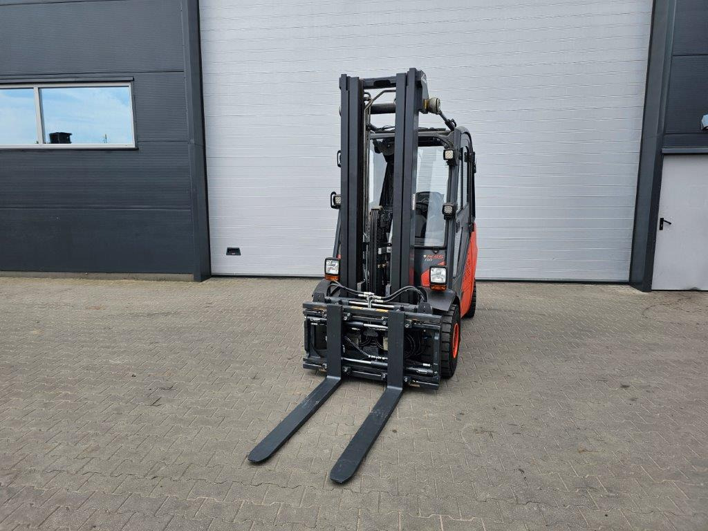 Linde H35D-02 - TRIPLEX - Dieselový vysokozdvižný vozík: obrázek 3 Linde H35D-02 - TRIPLEX - Dieselový vysokozdvižný vozík: obrázek 3