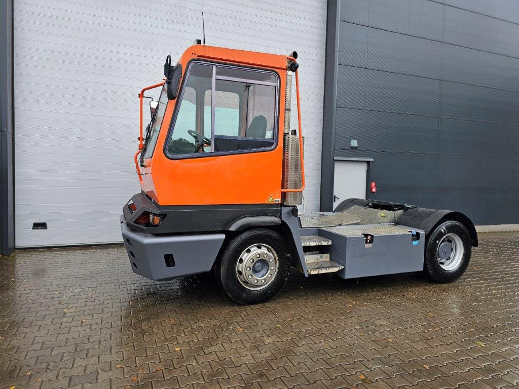 Terberg YT182 - Terminálový traktor: obrázek 1 Terberg YT182 - Terminálový traktor: obrázek 1