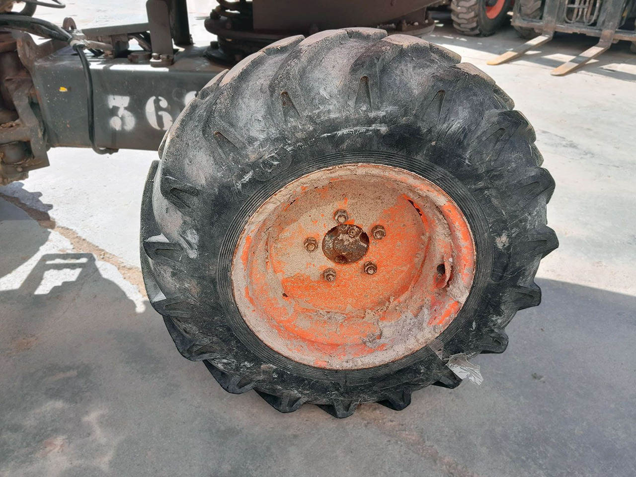 AUSA D150AHG - Mini-sklápěčka: obrázek 3 AUSA D150AHG - Mini-sklápěčka: obrázek 3