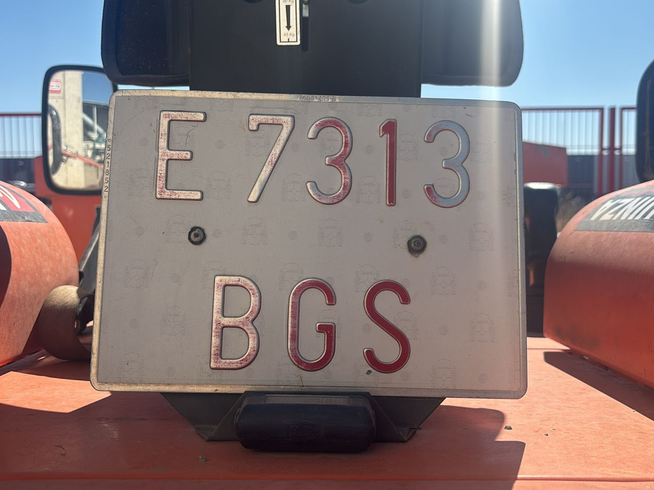 AUSA D350 AHG - Mini-sklápěčka: obrázek 4 AUSA D350 AHG - Mini-sklápěčka: obrázek 4