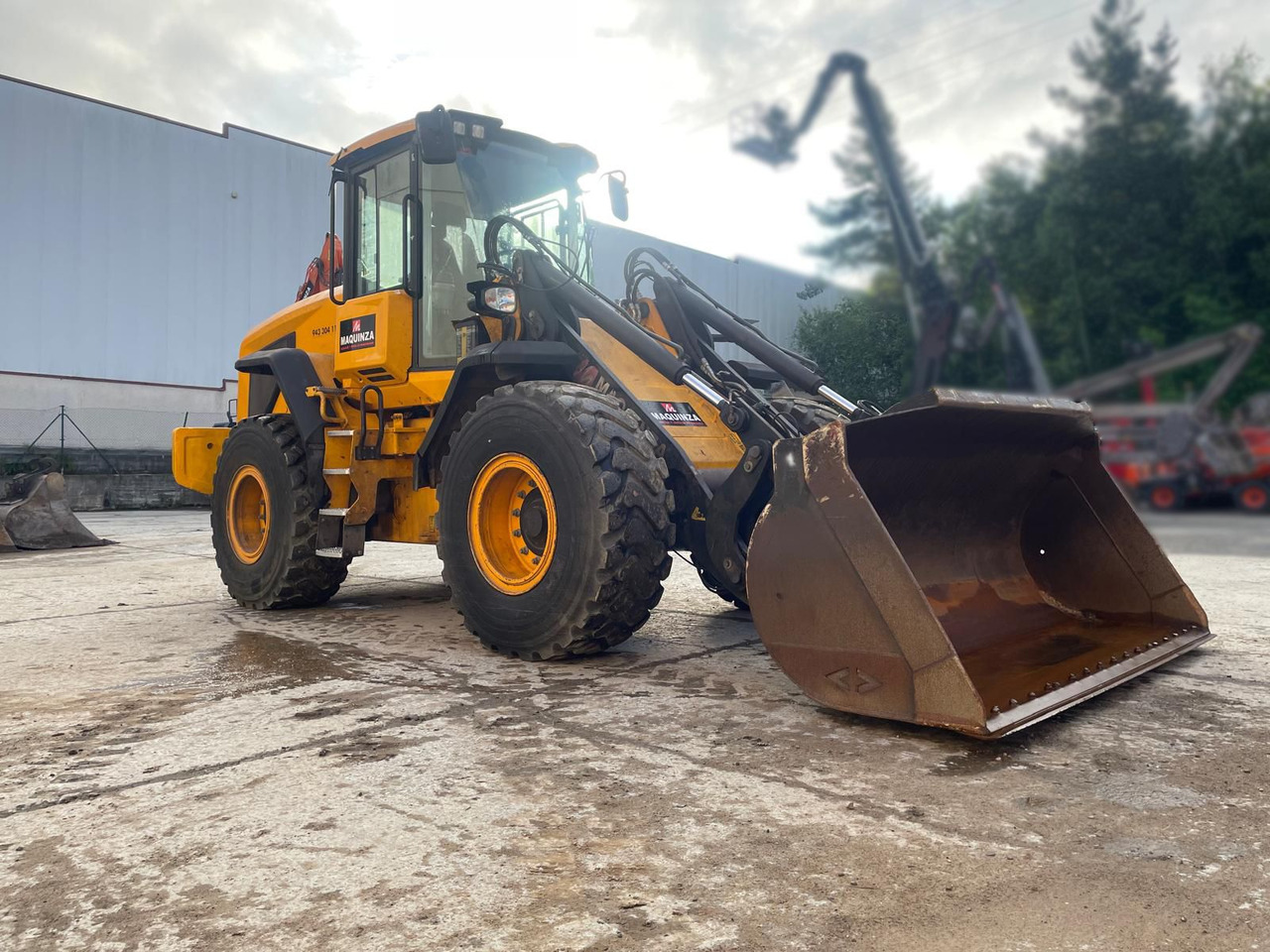 JCB 427 HT S5 - Kolový nakladač: obrázek 3 JCB 427 HT S5 - Kolový nakladač: obrázek 3